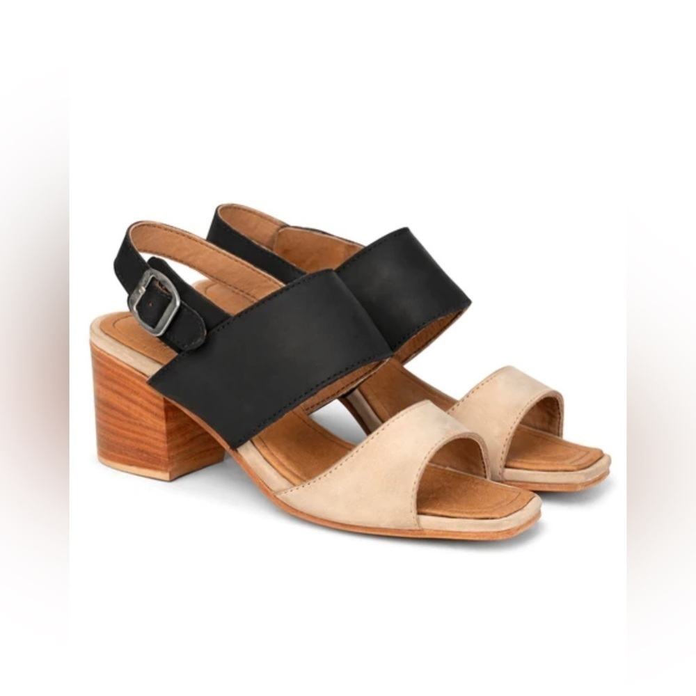 NEW Adelante The Serena‎ Leather Heeled Sandal in Oatmeal and Black 9 B